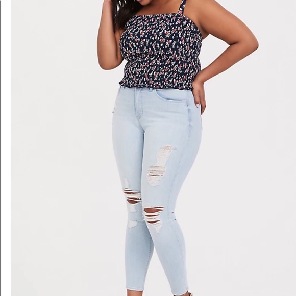 Torrid Navy Floral Challis Smocked Crop Cami - Picture 2 of 12